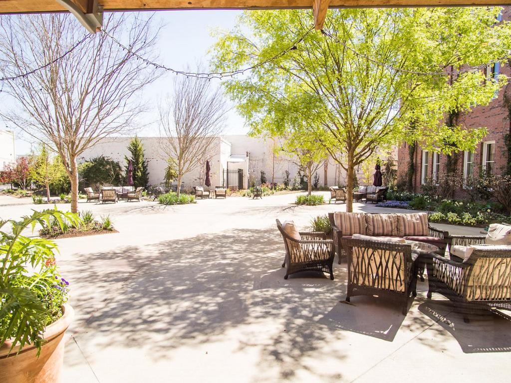 The Inn At The Crossroads Lake City Exterior photo